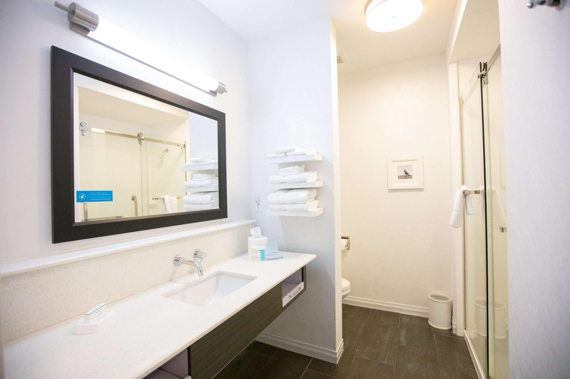 Hampton Inn Toledo Oregon Exterior photo