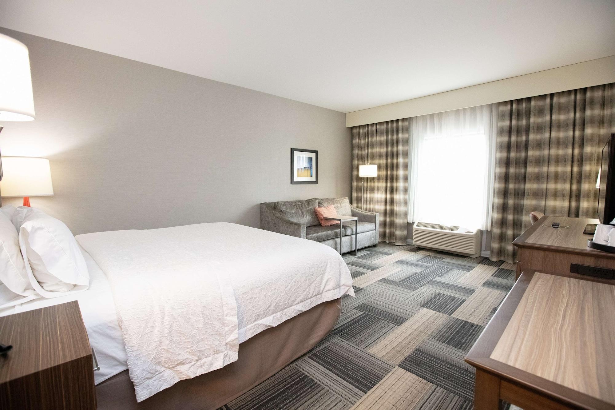 Hampton Inn Toledo Oregon Exterior photo