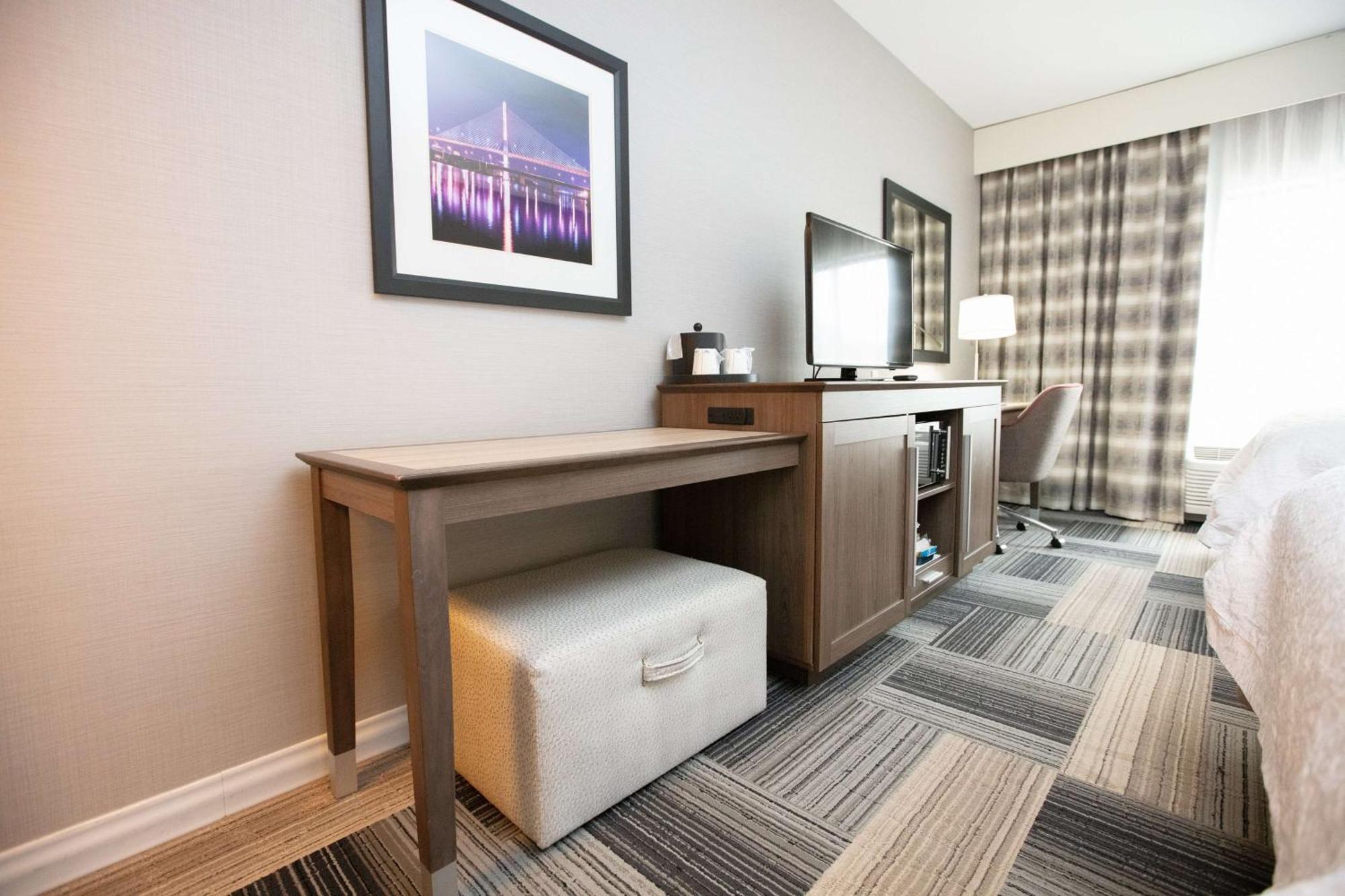 Hampton Inn Toledo Oregon Exterior photo